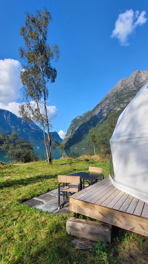 Olden Glamping - One With Nature Стрин Екстериор снимка